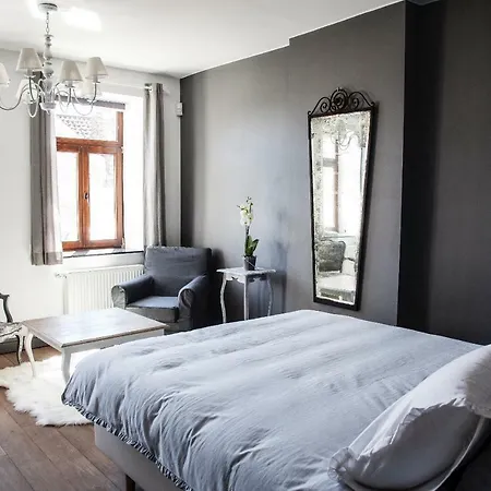 La Maison En Pierre Bed & Breakfast