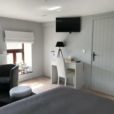 Bed & Breakfast La Maison En Pierre *
