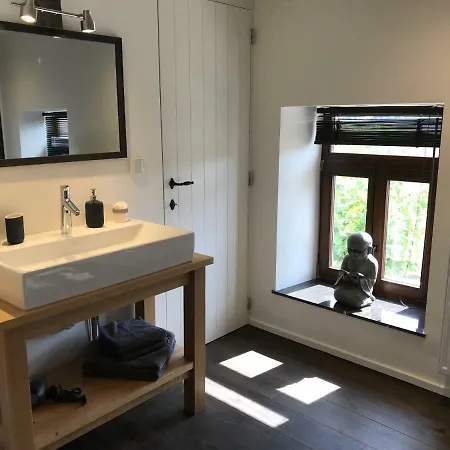 La Maison En Pierre Bed & Breakfast