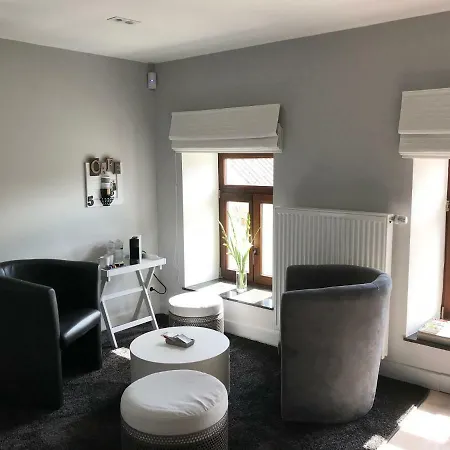 La Maison En Pierre Bed & Breakfast